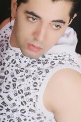 انا من مرسى ، أعزب، 38 سنة هنا من أجل البحث عن شريك لتحقيق زواج عادي تعرف عليّ أكثر من خلال بروفايلي، فربّ صدفة خير من ألف ميعاد.