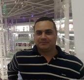 انا مطلق، 42 سنة هنا من أجل البحث عن شريك لتحقيق زواج عادي تعرف عليّ أكثر من خلال بروفايلي، فربّ صدفة خير من ألف ميعاد.