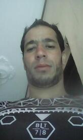 انا من البليدة، أعزب، 36 سنة هنا من أجل البحث عن شريك لتحقيق زواج عادي تعرف عليّ أكثر من خلال بروفايلي، فربّ صدفة خير من ألف ميعاد.