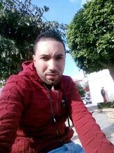انا من جيجل، أعزب، 35 سنة هنا من أجل البحث عن شريك لتحقيق زواج عادي تعرف عليّ أكثر من خلال بروفايلي، فربّ صدفة خير من ألف ميعاد.