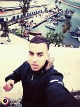 انا من Batna، أعزب، 26 سنة هنا من أجل البحث عن شريك لتحقيق زواج عادي تعرف عليّ أكثر من خلال بروفايلي، فربّ صدفة خير من ألف ميعاد.