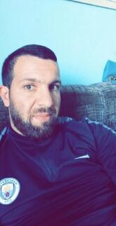 انا من القل ، أعزب، 33 سنة هنا من أجل البحث عن شريك لتحقيق زواج عادي تعرف عليّ أكثر من خلال بروفايلي، فربّ صدفة خير من ألف ميعاد.