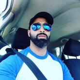 انا من العاصمة، أعزب، 42 سنة هنا من أجل البحث عن شريك لتحقيق زواج عادي تعرف عليّ أكثر من خلال بروفايلي، فربّ صدفة خير من ألف ميعاد.