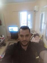 انا من المهندسين، أعزب، 39 سنة هنا من أجل البحث عن شريك لتحقيق زواج عادي تعرف عليّ أكثر من خلال بروفايلي، فربّ صدفة خير من ألف ميعاد.