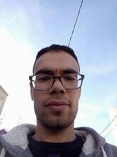 انا من حي الرياض، أعزب، 33 سنة هنا من أجل البحث عن شريك لتحقيق زواج عادي تعرف عليّ أكثر من خلال بروفايلي، فربّ صدفة خير من ألف ميعاد.