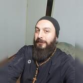 انا مطلق، 42 سنة هنا من أجل البحث عن شريك لتحقيق زواج عادي تعرف عليّ أكثر من خلال بروفايلي، فربّ صدفة خير من ألف ميعاد.