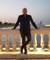 انا أعزب، 47 سنة هنا من أجل البحث عن شريك لتحقيق زواج مسيار تعرف عليّ أكثر من خلال بروفايلي، فربّ صدفة خير من ألف ميعاد.