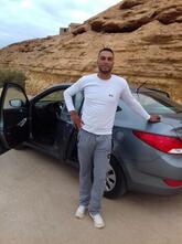 انا مطلق، 37 سنة هنا من أجل البحث عن شريك لتحقيق زواج متعدد تعرف عليّ أكثر من خلال بروفايلي، فربّ صدفة خير من ألف ميعاد.