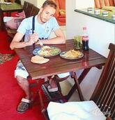 انا من rabat، أعزب، 35 سنة هنا من أجل البحث عن شريك لتحقيق زواج عادي تعرف عليّ أكثر من خلال بروفايلي، فربّ صدفة خير من ألف ميعاد.