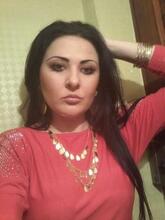 انا من تولوز، عزباء، 33 سنة هنا من أجل البحث عن شريك لتحقيق زواج عادي تعرف عليّ أكثر من خلال بروفايلي، فربّ صدفة خير من ألف ميعاد.