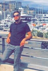 انا من Lyon، أعزب، 32 سنة هنا من أجل البحث عن شريك لتحقيق زواج عادي تعرف عليّ أكثر من خلال بروفايلي، فربّ صدفة خير من ألف ميعاد.