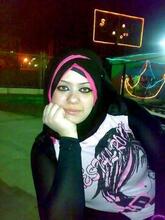 انا متزوجة، 53 سنة هنا من أجل البحث عن شريك لتحقيق علاقة تعارف تعرف عليّ أكثر من خلال بروفايلي، فربّ صدفة خير من ألف ميعاد.