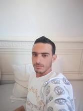 انا من سطيف، متزوج، 36 سنة هنا من أجل البحث عن شريك لتحقيق زواج متعدد تعرف عليّ أكثر من خلال بروفايلي، فربّ صدفة خير من ألف ميعاد.