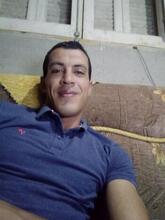 انا عاطف أعمل في مجال السياحة والضيافة في الفنادق السياحية بالبحر الأحمر أعمل شيف مساعد كبير الطهاة واتمنى فى يوم من الايام اكون خارج مصر فى اى دوله اجنبيه والعيش...