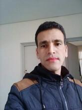 انا من مكناس، مطلق، 45 سنة هنا من أجل البحث عن شريك لتحقيق زواج عادي تعرف عليّ أكثر من خلال بروفايلي، فربّ صدفة خير من ألف ميعاد.