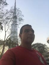 انا من الجيزه، مطلق، 51 سنة هنا من أجل البحث عن شريك لتحقيق زواج عادي تعرف عليّ أكثر من خلال بروفايلي، فربّ صدفة خير من ألف ميعاد.