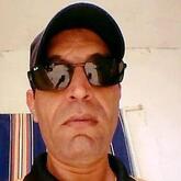 انا أعزب، 49 سنة هنا من أجل البحث عن شريك لتحقيق زواج عادي تعرف عليّ أكثر من خلال بروفايلي، فربّ صدفة خير من ألف ميعاد.