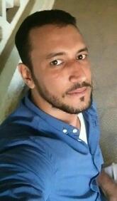 انا من وسط البلد، مطلق، 38 سنة هنا من أجل البحث عن شريك لتحقيق زواج عادي تعرف عليّ أكثر من خلال بروفايلي، فربّ صدفة خير من ألف ميعاد.