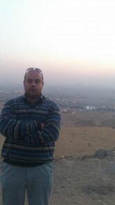انا من العجمي، متزوج، 44 سنة هنا من أجل البحث عن شريك لتحقيق زواج متعدد تعرف عليّ أكثر من خلال بروفايلي، فربّ صدفة خير من ألف ميعاد.