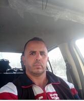 انا من البليدة، متزوج، 47 سنة هنا من أجل البحث عن شريك لتحقيق زواج متعدد تعرف عليّ أكثر من خلال بروفايلي، فربّ صدفة خير من ألف ميعاد.