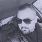 رجل مثقف ، أكاديمي، معتدل، خلوق، يحب الصدق والوفاء والمحبة والسرور والسعادة والتسامح مع الآخرين دائما امارس الرياضة والقراءة واحب الطبيعة(البحر خاصة) اريد السفر والخروج في زوج رومنسي لحياة كلها...