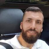انا من تابلاط، عزباء، 39 سنة هنا من أجل البحث عن شريك لتحقيق زواج عادي تعرف عليّ أكثر من خلال بروفايلي، فربّ صدفة خير من ألف ميعاد.