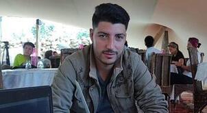 انا من مراكش ـ تانسيفت ـ الحوز، أعزب، 29 سنة هنا من أجل البحث عن شريك لتحقيق زواج عادي تعرف عليّ أكثر من خلال بروفايلي، فربّ صدفة خير من ألف ميعاد.