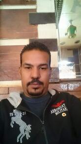 انا من اسيوط، متزوج، 42 سنة هنا من أجل البحث عن شريك لتحقيق علاقة تعارف تعرف عليّ أكثر من خلال بروفايلي، فربّ صدفة خير من ألف ميعاد.
