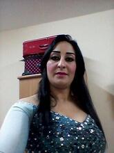 انا متزوجة، 53 سنة هنا من أجل البحث عن شريك لتحقيق زواج مسيار تعرف عليّ أكثر من خلال بروفايلي، فربّ صدفة خير من ألف ميعاد.
