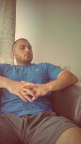 انا من كريات شمونة، أعزب، 37 سنة هنا من أجل البحث عن شريك لتحقيق زواج عادي تعرف عليّ أكثر من خلال بروفايلي، فربّ صدفة خير من ألف ميعاد.