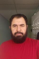 انا من لندن، مطلق، 60 سنة هنا من أجل البحث عن شريك لتحقيق زواج عادي تعرف عليّ أكثر من خلال بروفايلي، فربّ صدفة خير من ألف ميعاد.