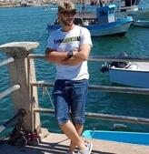 انا من alger، أعزب، 40 سنة هنا من أجل البحث عن شريك لتحقيق علاقة تعارف تعرف عليّ أكثر من خلال بروفايلي، فربّ صدفة خير من ألف ميعاد.