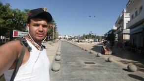 انا من طنجة، أعزب، 39 سنة هنا من أجل البحث عن شريك لتحقيق زواج عادي تعرف عليّ أكثر من خلال بروفايلي، فربّ صدفة خير من ألف ميعاد.