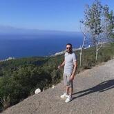 انا من alger، أعزب، 37 سنة هنا من أجل البحث عن شريك لتحقيق زواج عادي تعرف عليّ أكثر من خلال بروفايلي، فربّ صدفة خير من ألف ميعاد.
