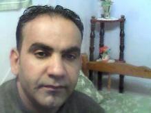 انا متزوج، 35 سنة هنا من أجل البحث عن شريك لتحقيق زواج عادي تعرف عليّ أكثر من خلال بروفايلي، فربّ صدفة خير من ألف ميعاد.