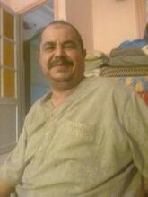 انا من ورقلة، متزوج، 64 سنة هنا من أجل البحث عن شريك لتحقيق زواج متعدد تعرف عليّ أكثر من خلال بروفايلي، فربّ صدفة خير من ألف ميعاد.