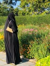 شكلي حجم كبير، 52 سنة هنا من أجل البحث عن شريك لتحقيق زواج عادي تعرف عليّ أكثر من خلال بروفايلي، فقد تكون الصدفة التي تجمعنا أفضل من ألف ميعاد.