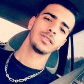 انا أعزب، 28 سنة هنا من أجل البحث عن شريك لتحقيق علاقة تعارف تعرف عليّ أكثر من خلال بروفايلي، فربّ صدفة خير من ألف ميعاد.