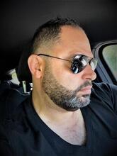 46 سنة يبحث عن زواج عادي
انسان جدي و صريح و منضبط واحب المثابرةحب مشاركه زوجتى ولغه الحوار احترم حقوق المراة والمعامله تكون بالمحافظة عليها وسند لها والله ولي التوفيق...