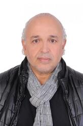 شخص طبيعي أحب القراءة والكتابة، صحفي متمرس ومخرج وكاتب فلي التاريخ ، احب الرياضة خاصة السباحة والرياضات القتالية والبحرية والصيد البري والبحري ، لا أحب المشاكل أحب الهدوء والطبيعة والبحر...