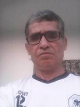 انا لست كباقي الرجال ~ رجل غير اعتيادي رجل. . نعم و لكن استثنائي لأني طموح في جمال ورائع في واقع وأميرعلى نفسي وملك على عرش ذاتي داخلي طموح من...