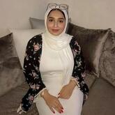انا عزباء، 30 سنة هنا من أجل البحث عن شريك لتحقيق زواج عادي تعرف عليّ أكثر من خلال بروفايلي، فربّ صدفة خير من ألف ميعاد.