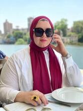 انا من العاصمة، عزباء، 30 سنة هنا من أجل البحث عن شريك لتحقيق زواج عادي تعرف عليّ أكثر من خلال بروفايلي، فربّ صدفة خير من ألف ميعاد.