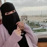 انا عزباء، 32 سنة هنا من أجل البحث عن شريك لتحقيق زواج عادي تعرف عليّ أكثر من خلال بروفايلي، فربّ صدفة خير من ألف ميعاد.