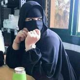 انا عزباء، 31 سنة هنا من أجل البحث عن شريك لتحقيق زواج عادي تعرف عليّ أكثر من خلال بروفايلي، فربّ صدفة خير من ألف ميعاد.
