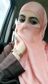 انا من الرس، عزباء، 29 سنة هنا من أجل البحث عن شريك لتحقيق زواج عادي تعرف عليّ أكثر من خلال بروفايلي، فربّ صدفة خير من ألف ميعاد.