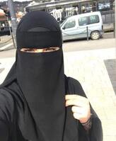 انا عزباء، 30 سنة هنا من أجل البحث عن شريك لتحقيق زواج عادي تعرف عليّ أكثر من خلال بروفايلي، فربّ صدفة خير من ألف ميعاد.