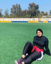 احب ما هو يفرحني ويسعدني. واحب الرجل المحب لي. اتمني برجل طيب صالح يعرف كيف يدير البيت. ويحتوي الزوجه. اتمني احصل. ارجوا من كل واحد ميبا يتزوج مب صادق لا...