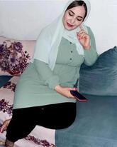 مطلقة بدون أولاد الحمدلله حافظة لكتاب الله واعمل حاليا على أخذ إجازة بالخمس اجزاء الاخيرة كبداية ولله التوفيق واطلب منكم الدعاء لان يثبتنا الله ويهدي قلوبنا للإيمان ويسهل علينا ختمه...