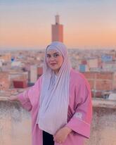 انا عزباء، 31 سنة هنا من أجل البحث عن شريك لتحقيق زواج عادي تعرف عليّ أكثر من خلال بروفايلي، فربّ صدفة خير من ألف ميعاد.